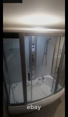 11AquaLusso Alto W3 1700 x 900mm Steam and Whirlpool Bath Polar White