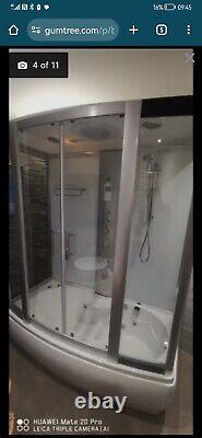 11AquaLusso Alto W3 1700 x 900mm Steam and Whirlpool Bath Polar White