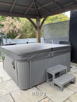 Blue Whale Spa Hot Tub / Jacuzzi Grey Excellent Condition