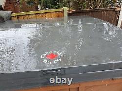 Canadian Spa Co Jacuzzi Hot Tub