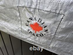 Canadian Spa Co Jacuzzi Hot Tub 7ft X 7ft with Steps