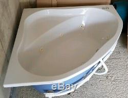 Corner Armour Plus Bath Tub with 8 Jacuzzi Jets and Pump