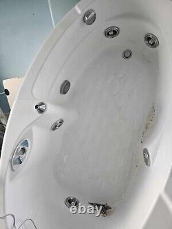 Corner Jacuzzi Whirlpool Bath With Jets And Shower Tap