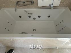 Duravit D-Neo Premium Whirlpool / Jetted Bath Tub Excellent Condition