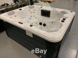 Ex Display Luxury Hot Tub Spa 5 Seats American Jacuzzi Music Gecko Rrp £3999