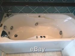 Genuine JACUZZI Whirlpool bath EXCELLENT CONDITION complete with all manuals