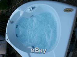 Genuine Jacuzzi spa/whirlpool bath