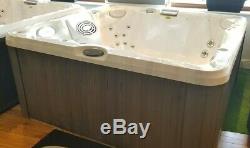 Hot Tub/Jacuzzi/Hottubs/Used Spas/Pre Owned
