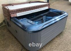 Hot tub spa! Free delivery! Jacuzzi