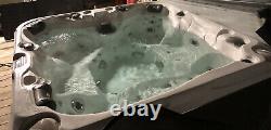 Hot tub spa jacuzzi. We can deliver