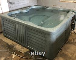 Hot tub spa jacuzzi we can deliver