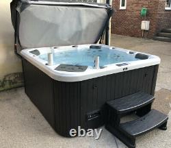 Hot tub spa we can deliver