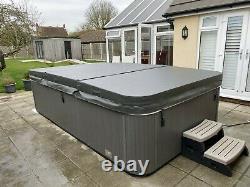 I-Sense Grande 9-10 Person Hot Tub Jacuzzi 3.8 x 2.25m Luxury Spa Nearly New