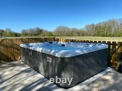 I-Sense Grande 9-10 Person Hot Tub Jacuzzi 3.8 x 2.25m Luxury Spa Nearly New