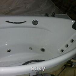 Jacuzzi 10 X JETS bath used. 2 person (double)With removable cushion/pillows