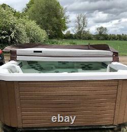 Jacuzzi Hot Tub 5 Person Used Spa Brown Chestnut / White 32amp With Cover Steps