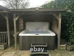 Jacuzzi J235 Hot Tub/Spa