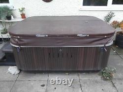 Jacuzzi J315 Spa Hot Tub 2 Seats + Lounger Good Working Condition 2015