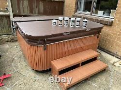 Jacuzzi J335 hot tub spa