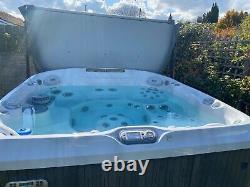 Jacuzzi J480 Hot Tub Spa 7 Seats 52 Jets Top Of The Range 17.5k New