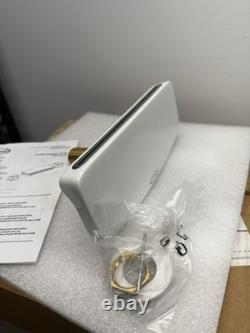 Jacuzzi Water Rainbow Flow Bathtub Filler MP33959 2 Handles White With Chrome