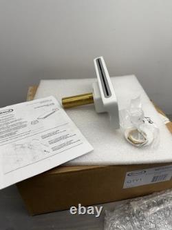 Jacuzzi Water Rainbow Flow Bathtub Filler MP33959 2 Handles White With Chrome