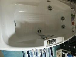 Jacuzzi bath used