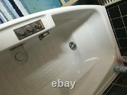 Jacuzzi bath used