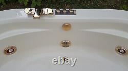 Jacuzzi hot tub whirlpool bathtub, cream, 190cm long 110cm wide, used