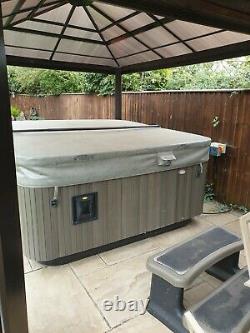 Jacuzzi j465 Hot tub SPA