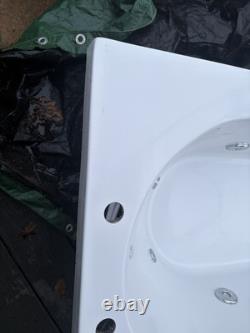 Laguna Whirlpool Spa 12 Jet Round Double Ended Bath (Barely Used)