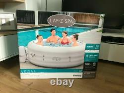 Lay Z Spa Vegas 2021 6 Person Hot Tub with receipt (Lazy Spa jacuzzi like Paris)