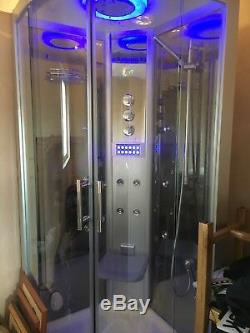 Luxury Enclosed Shower With Sauna And Jets Plus Whirlpool Bath