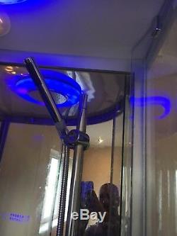 Luxury Enclosed Shower With Sauna And Jets Plus Whirlpool Bath