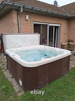 Master Spa GL6 Hot Tub Jacuzzi
