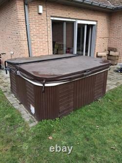 Master Spa GL6 Hot Tub Jacuzzi