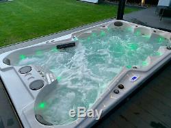 Sunscape Grande 10 Person Hot Tub Jacuzzi 3.8m Luxury Spa Ex Display