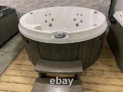 Used Hot Tub Spa Jacuzzi 210