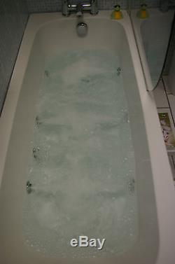 Whirlpool Bath With 6 8 Chrome Jets on 1700 x 700 White bath jacuzzi/spa