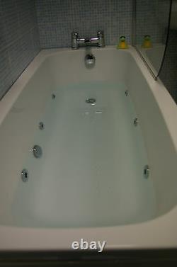 Whirlpool Bath With 6 8 Chrome Jets on 1700 x 700 White bath jacuzzi/spa