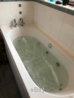 Whirlpool Spa Acrylic Bath 6 large jets and 6 small jets. Taps are included