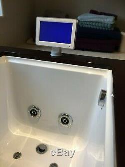 Whirlpool / spa bath tv radio led lights etc