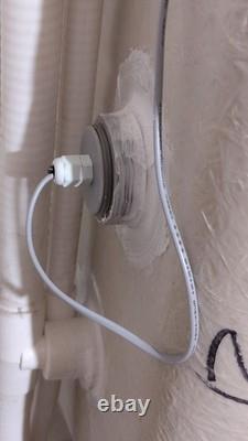 Whirlpool-style bathtub (RRP £700)