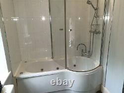 White Jacuzzi Spa Bath Great Condition inc. Motor/plumbing/taps/ wc wb complete